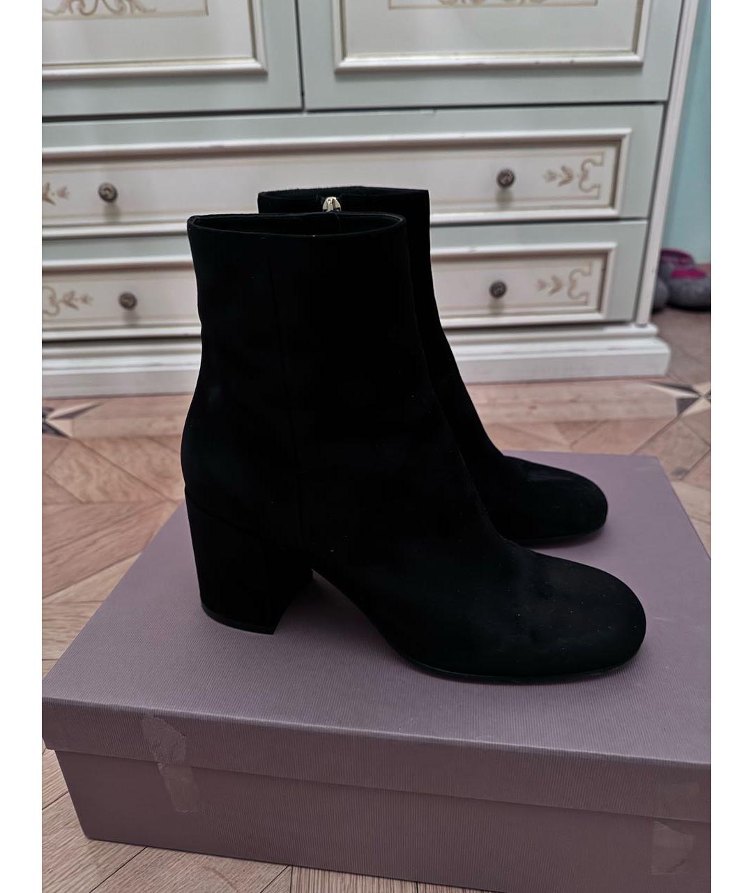 GIANVITO ROSSI Черные замшевые ботильоны, фото 3