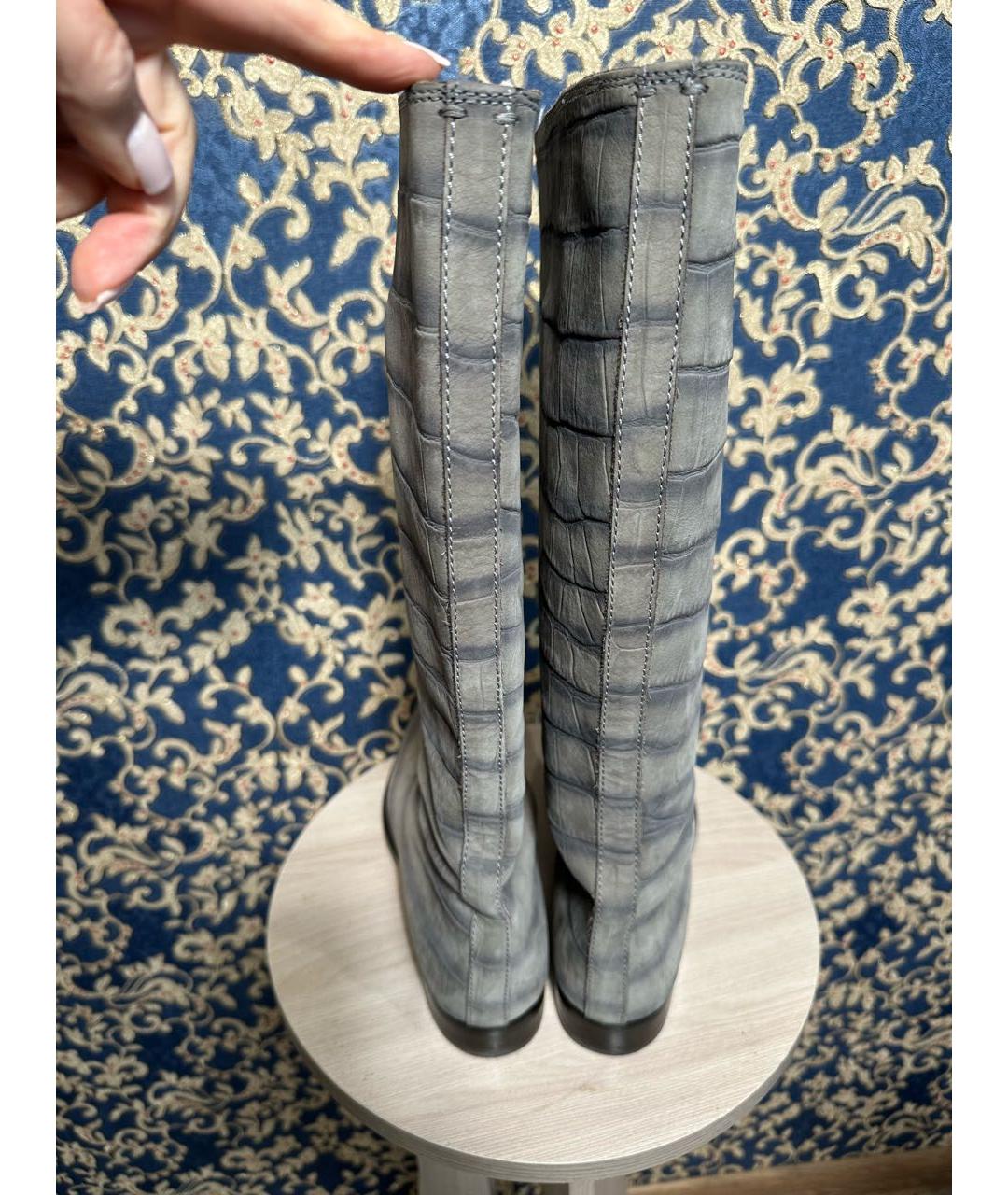 SAINT LAURENT Серые кожаные сапоги, фото 4