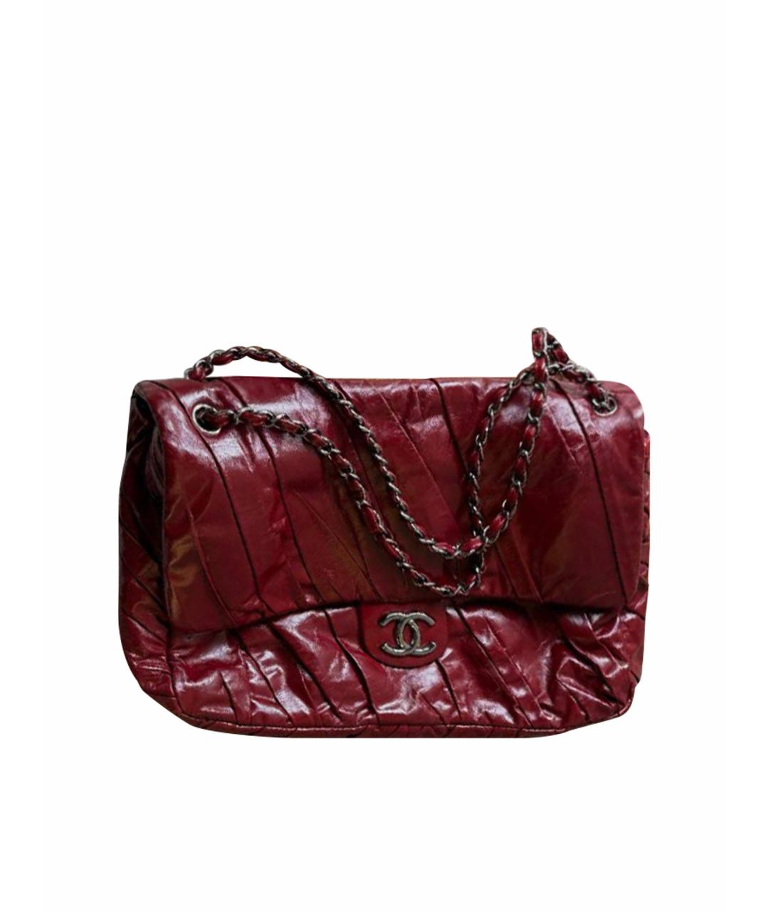 CHANEL Красная сумка через плечо из лакированной кожи, фото 1