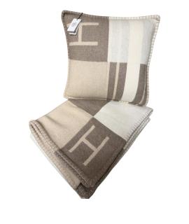 HERMES Покрывало и плед