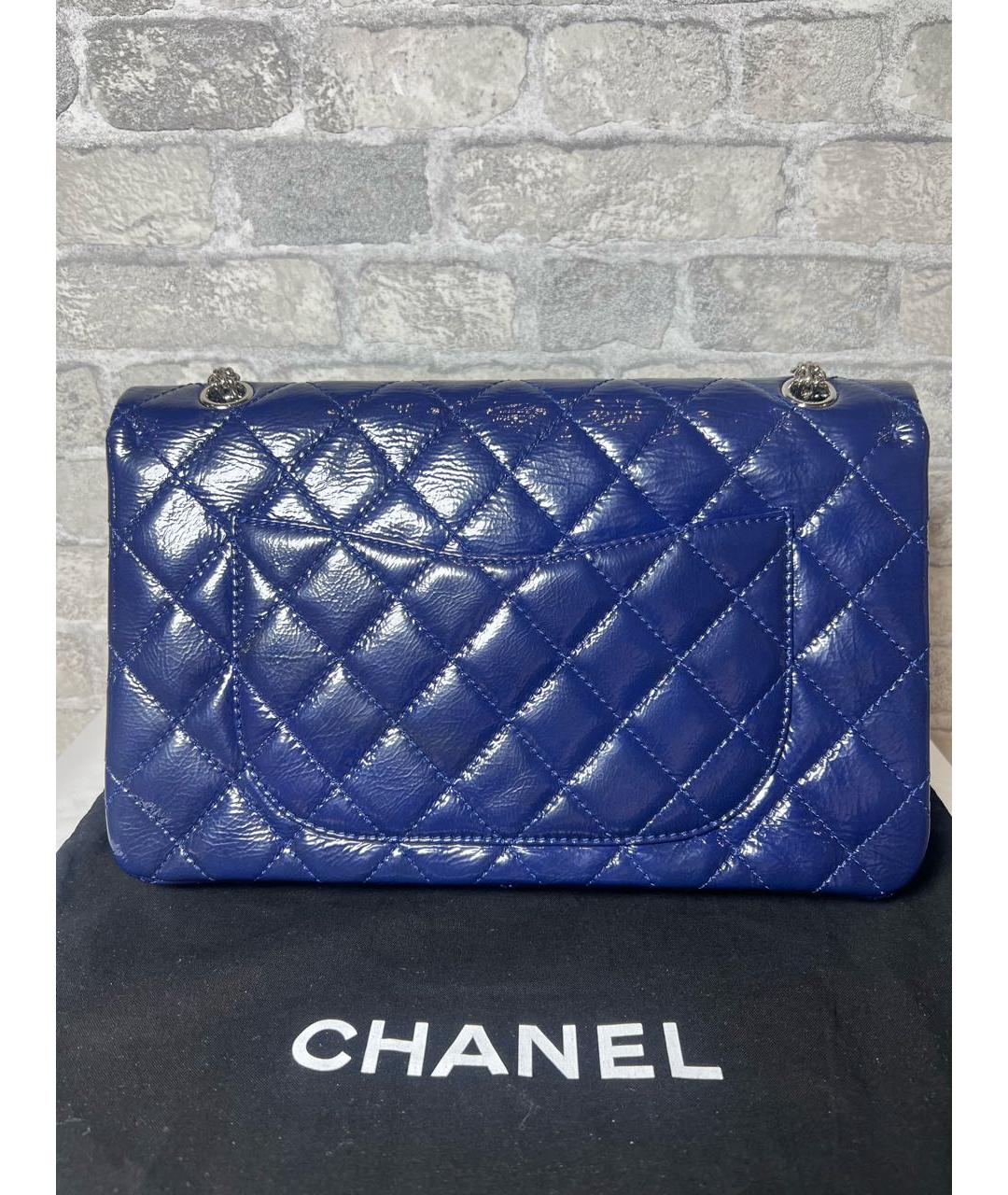CHANEL Синяя сумка через плечо из лакированной кожи, фото 4