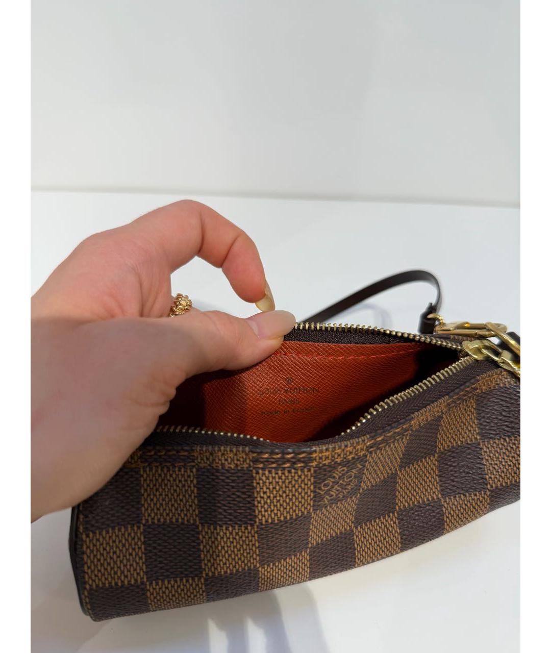 LOUIS VUITTON Коричневая кожаная сумка с короткими ручками, фото 5