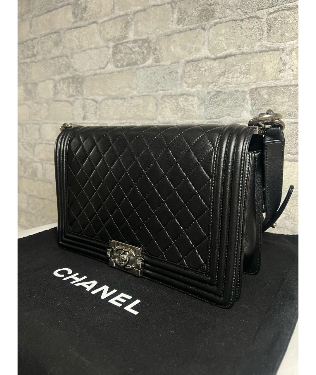 CHANEL Черная кожаная сумка через плечо, фото 2