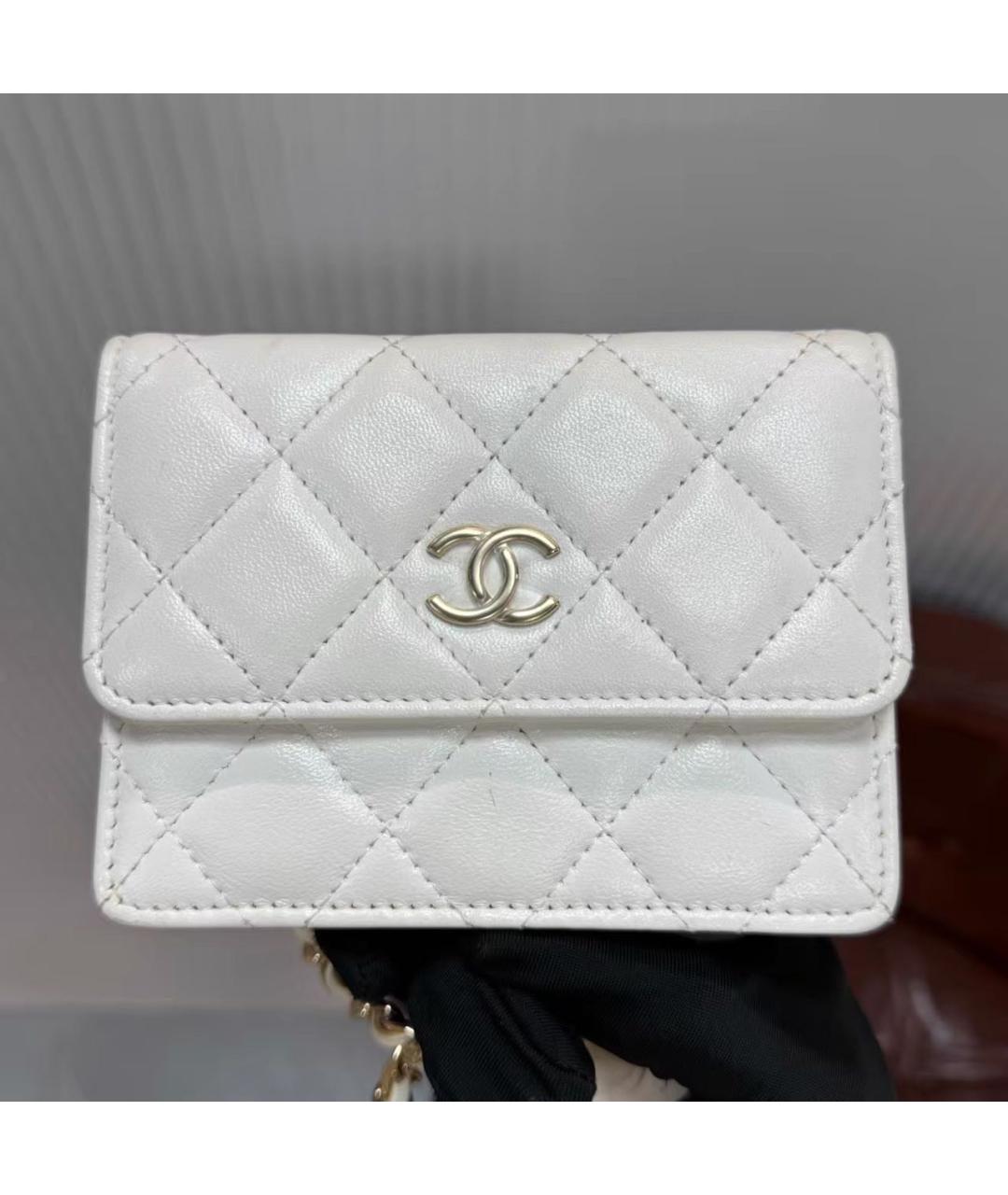 CHANEL Белая кожаная сумка через плечо, фото 3