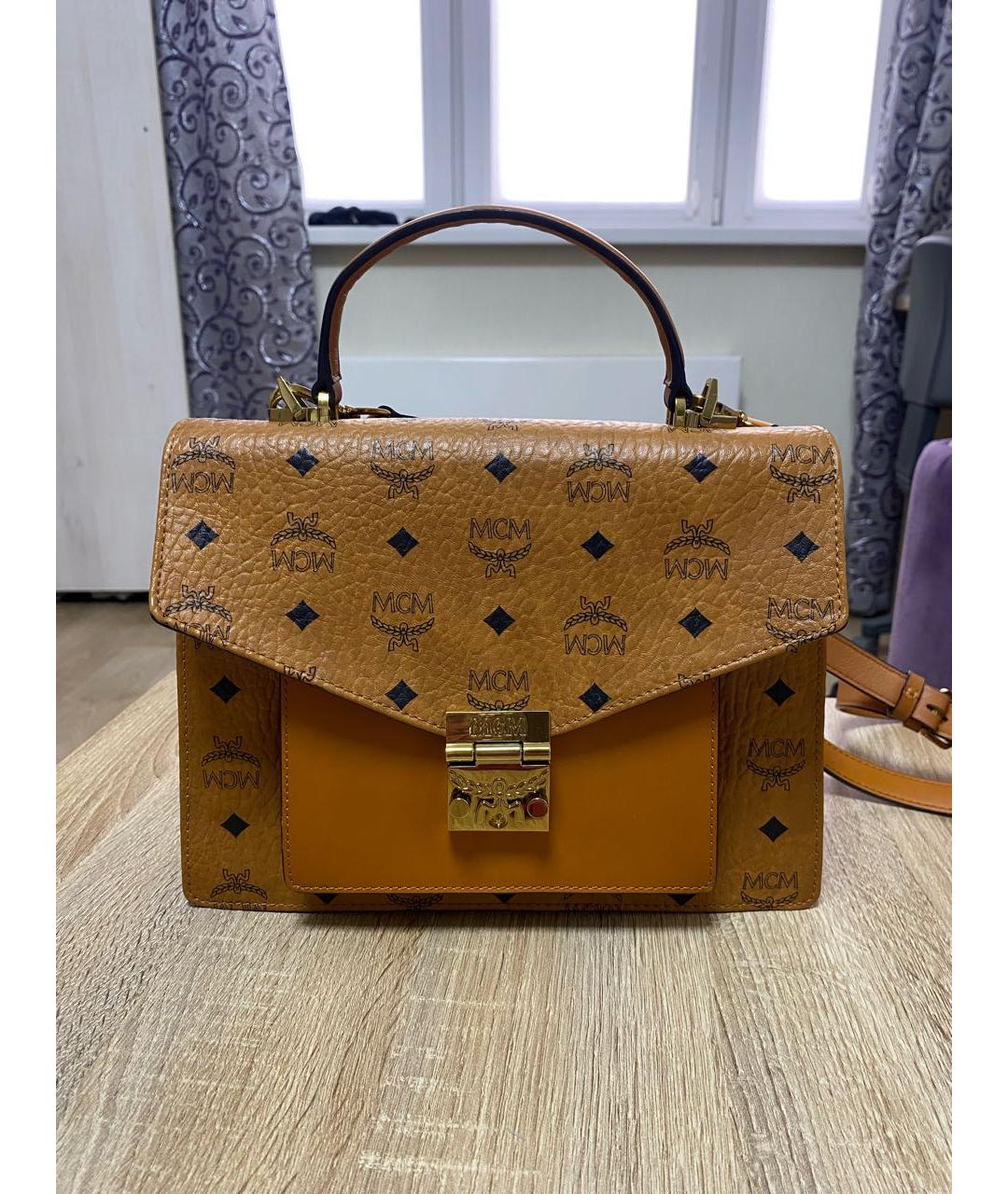MCM Оранжевая кожаная сумка с короткими ручками, фото 7