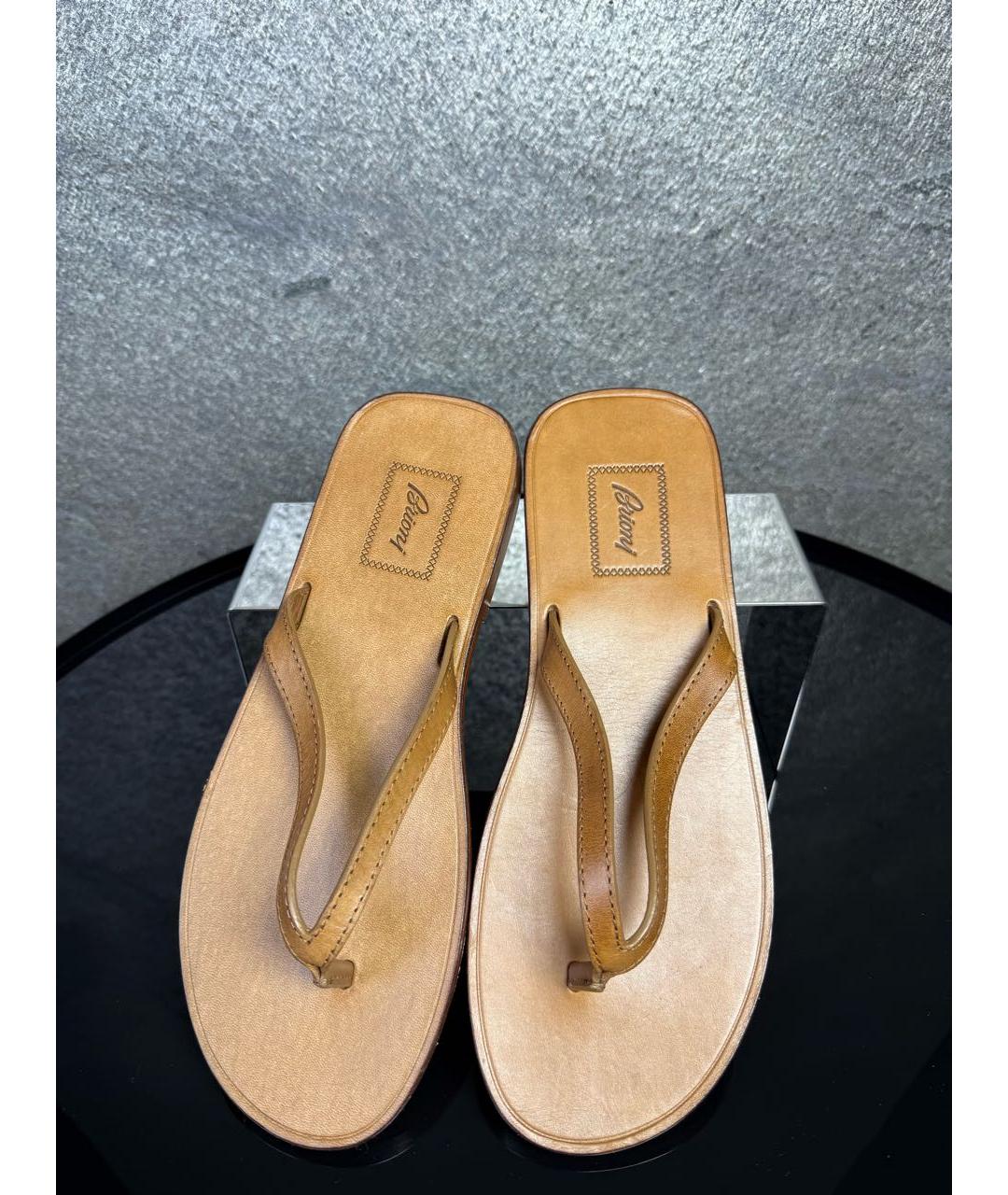 BRIONI Коричневые кожаные шлепанцы, фото 2