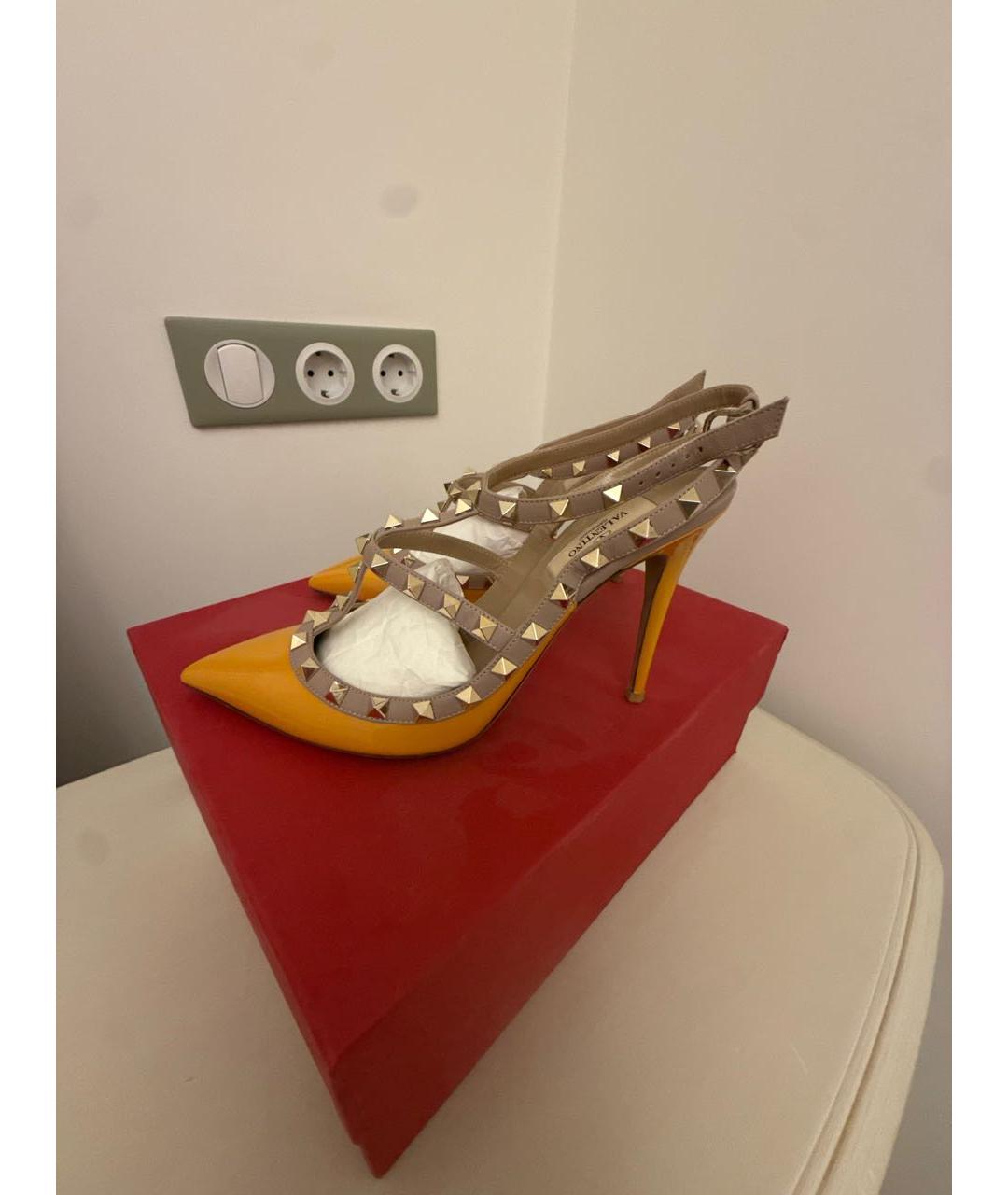 VALENTINO Желтые кожаные туфли, фото 3