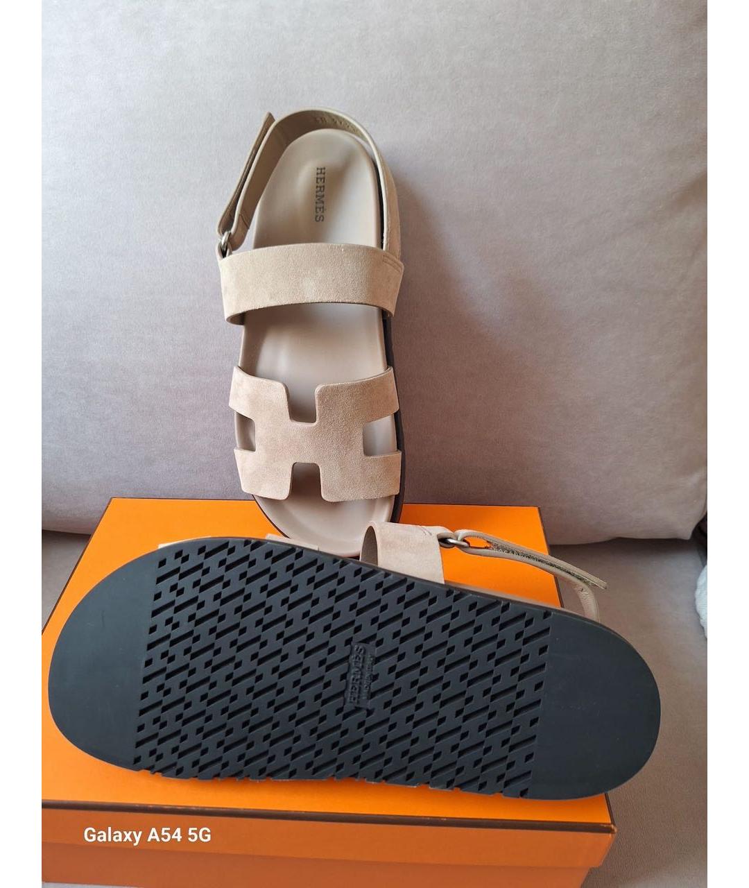 HERMES Бежевые замшевые сандалии, фото 4