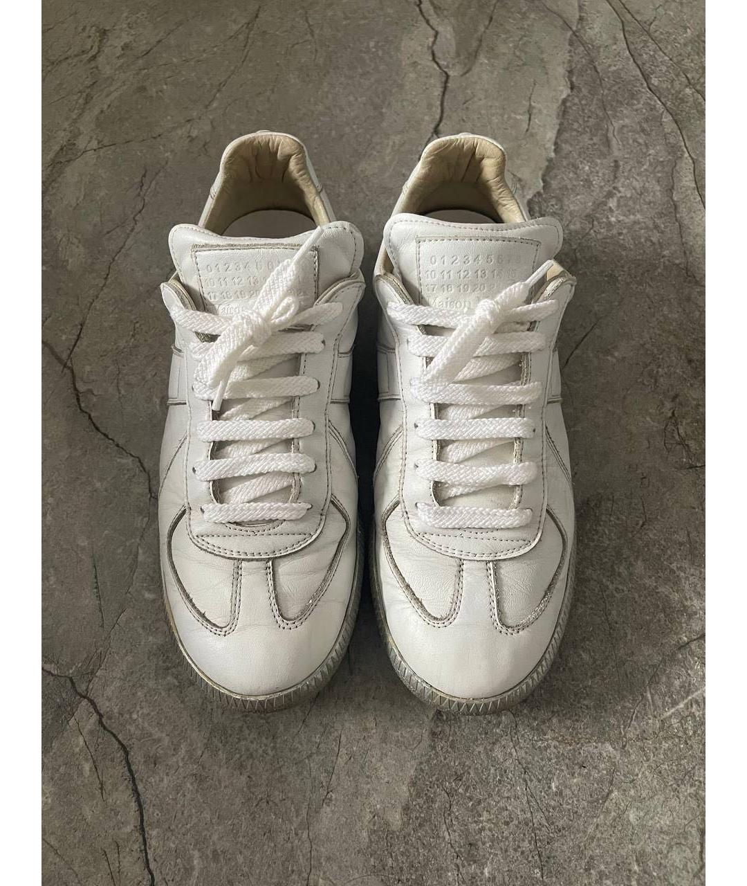 MAISON MARGIELA Белые кожаные низкие кроссовки / кеды, фото 2