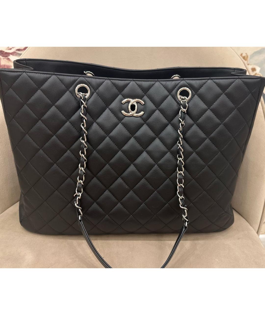 CHANEL Черная кожаная сумка тоут, фото 5