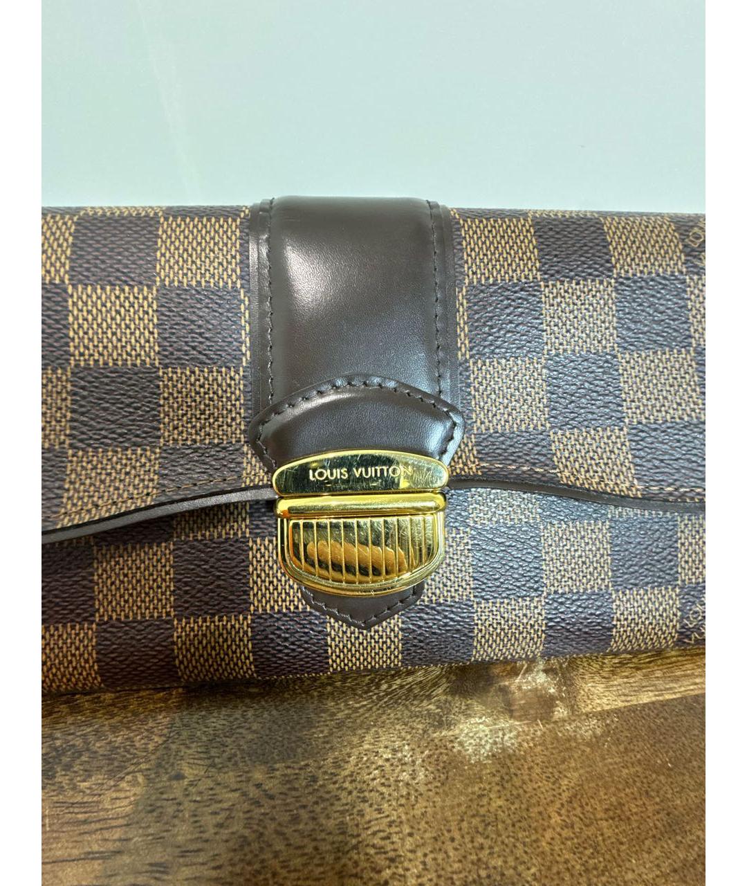 LOUIS VUITTON Коричневый кошелек, фото 6