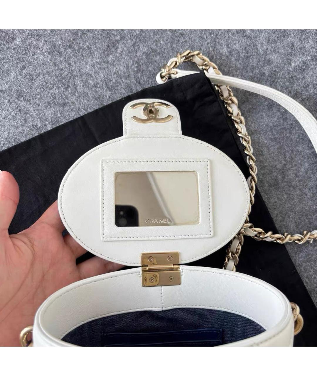 CHANEL Белая кожаная сумка через плечо, фото 7
