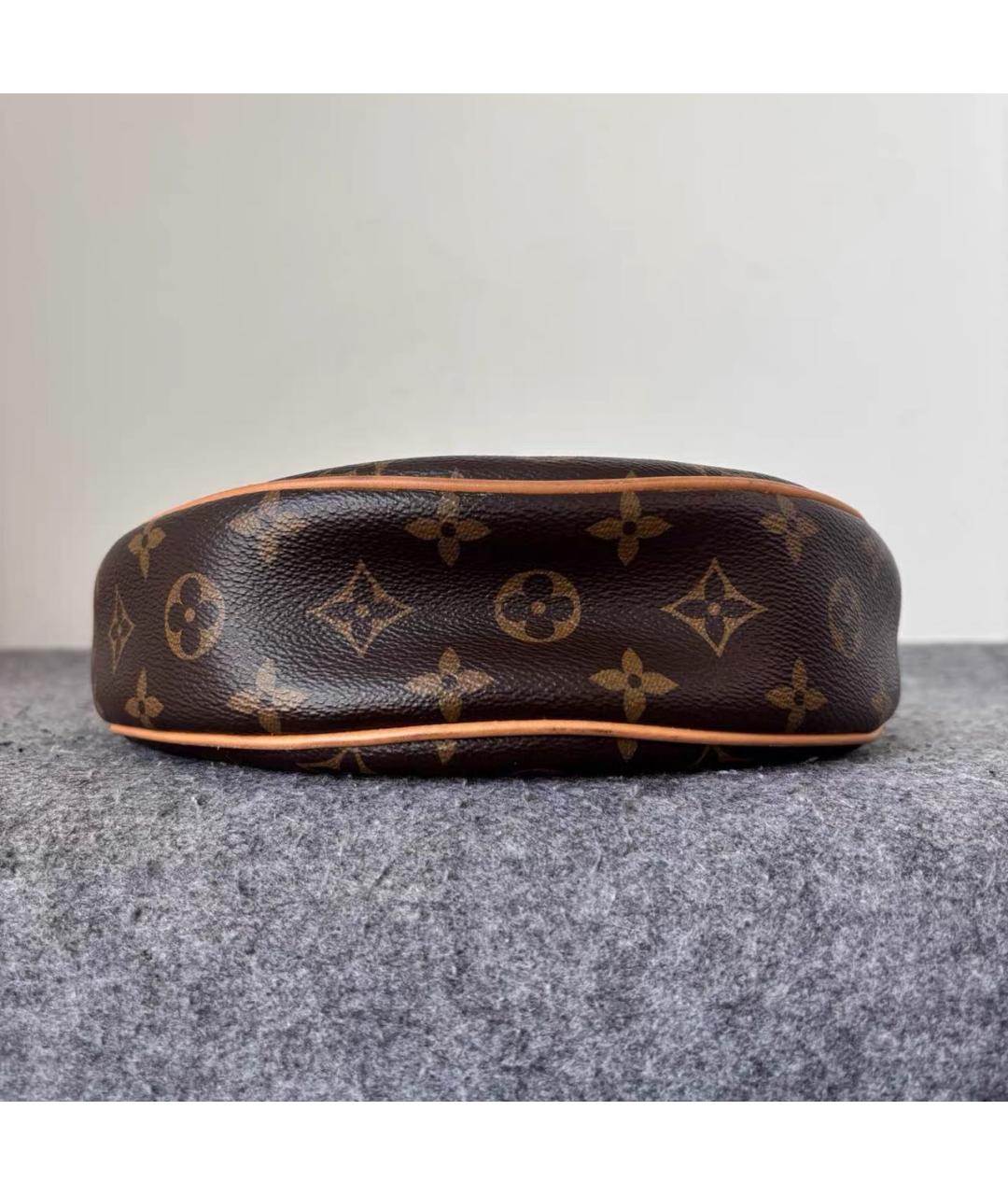 LOUIS VUITTON Коричневая кожаная сумка с короткими ручками, фото 6