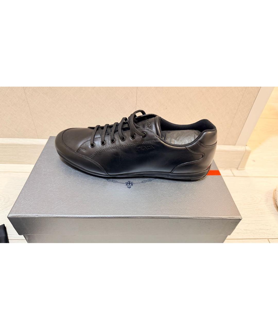 PRADA Черные кожаные низкие кроссовки / кеды, фото 2