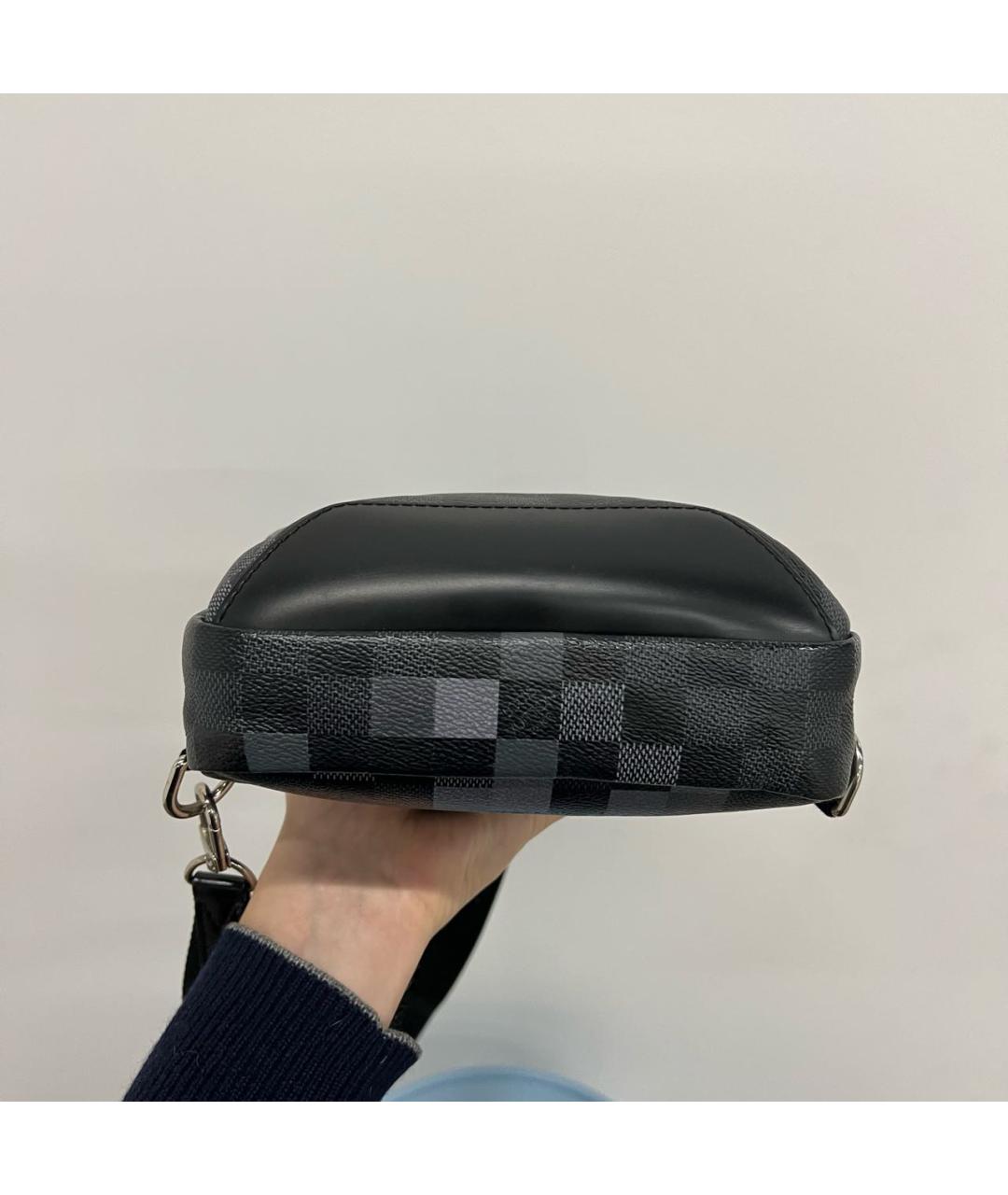 LOUIS VUITTON Антрацитовая кожаная сумка на плечо, фото 6