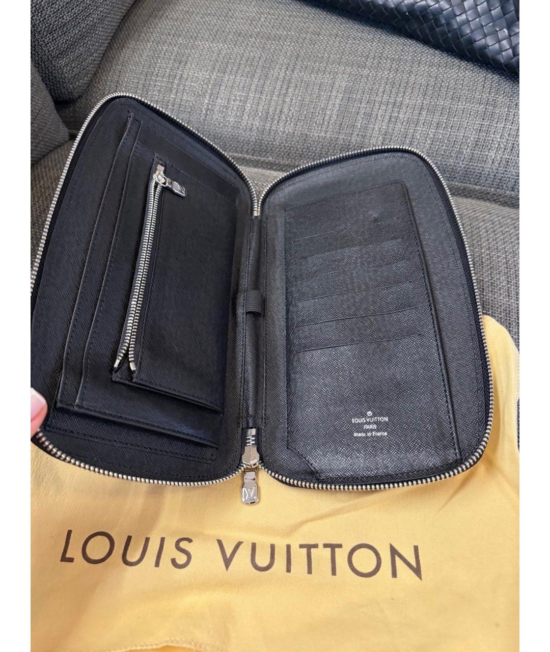 LOUIS VUITTON Черный кошелек из искусственной кожи, фото 3