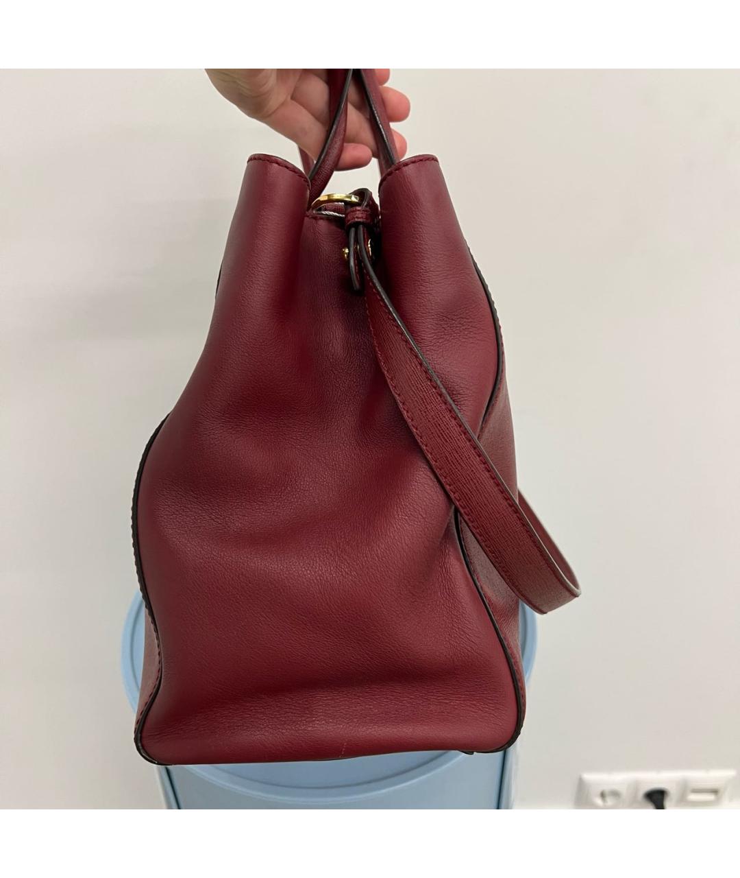 FENDI Бордовая кожаная сумка через плечо, фото 4