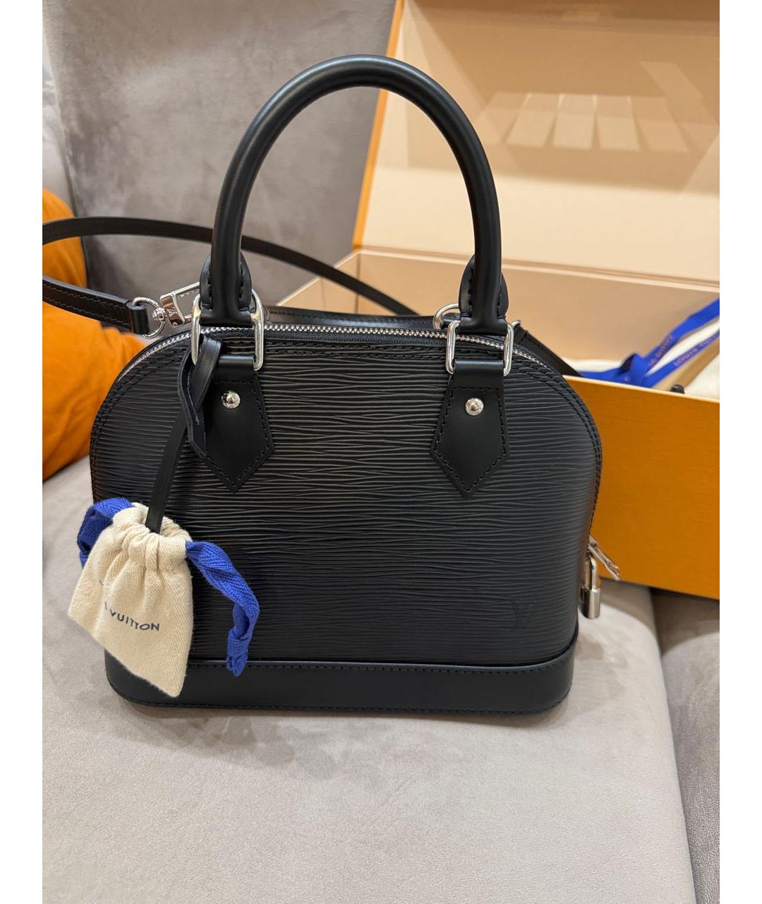 LOUIS VUITTON Черная кожаная сумка с короткими ручками, фото 5