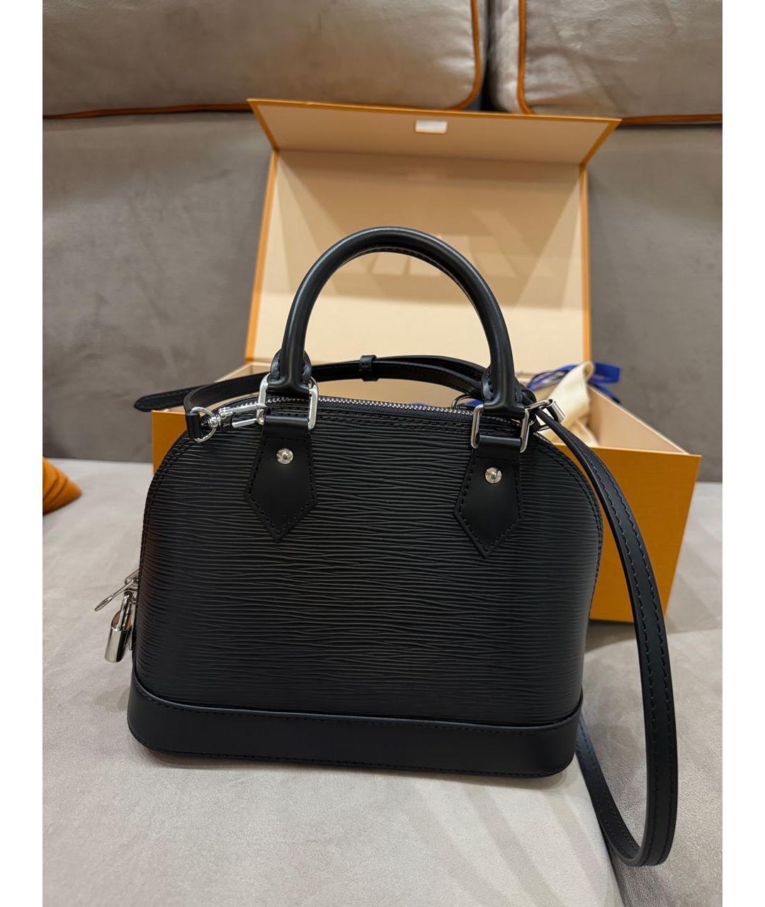 LOUIS VUITTON Черная кожаная сумка с короткими ручками, фото 6