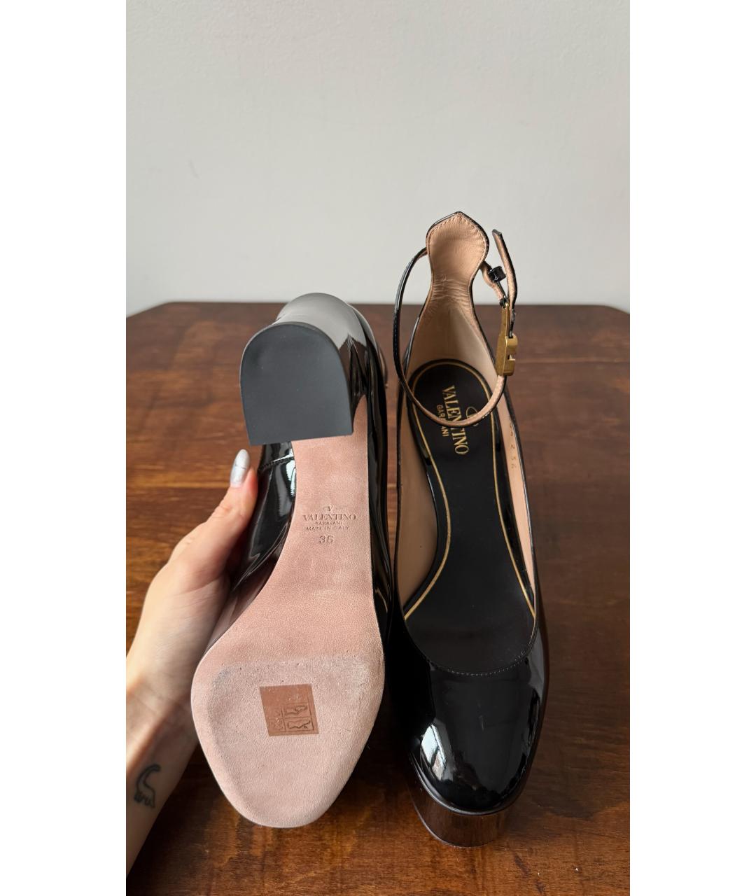 VALENTINO Черные туфли из лакированной кожи, фото 5