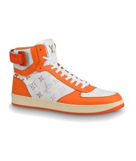 LOUIS VUITTON Высокие кроссовки / кеды