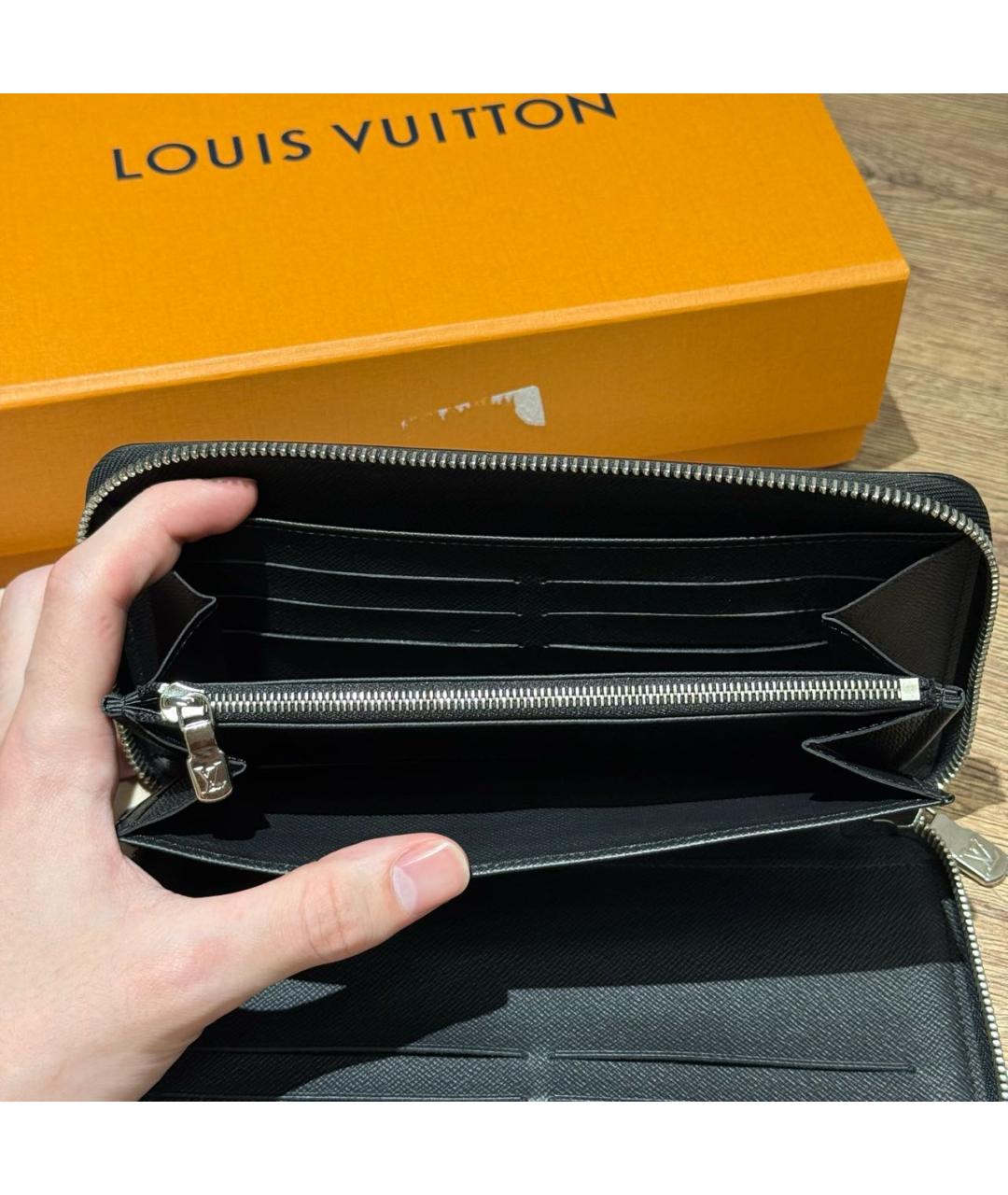 LOUIS VUITTON Антрацитовый кошелек, фото 7