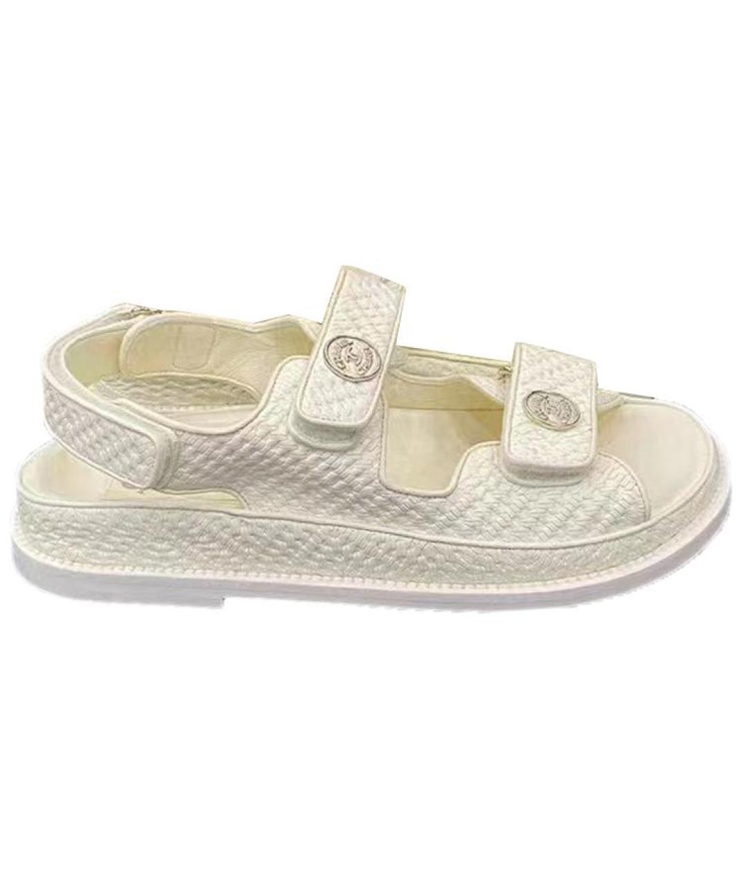 CHANEL Белые сандалии, фото 1