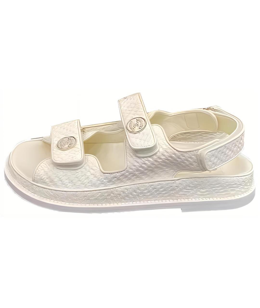 CHANEL Белые сандалии, фото 2