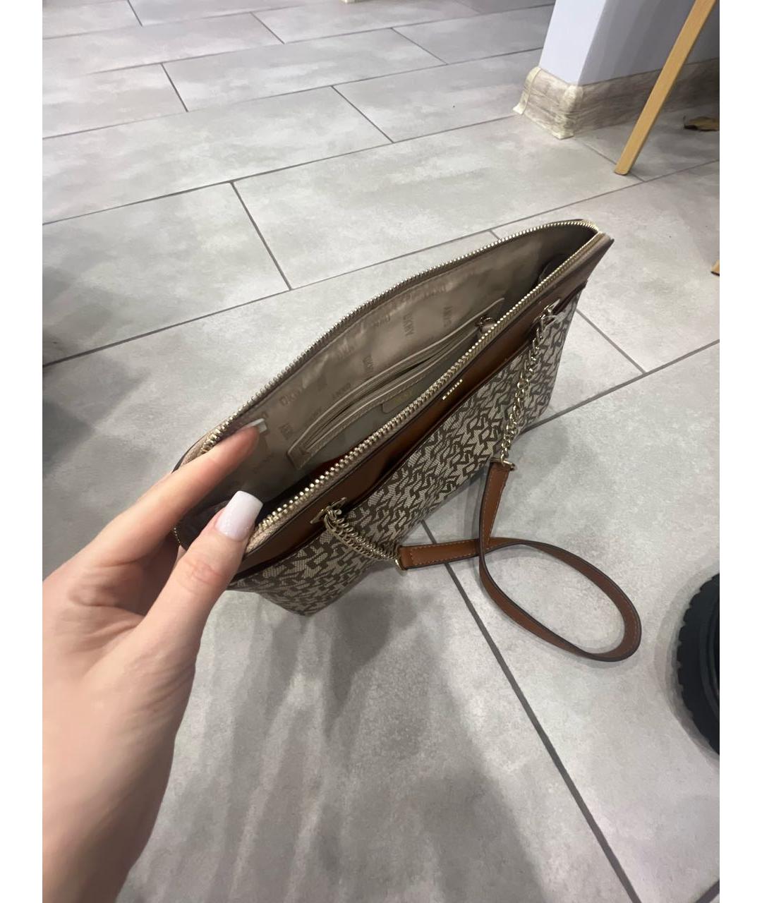 DKNY Бежевая сумка через плечо из искусственной кожи, фото 4