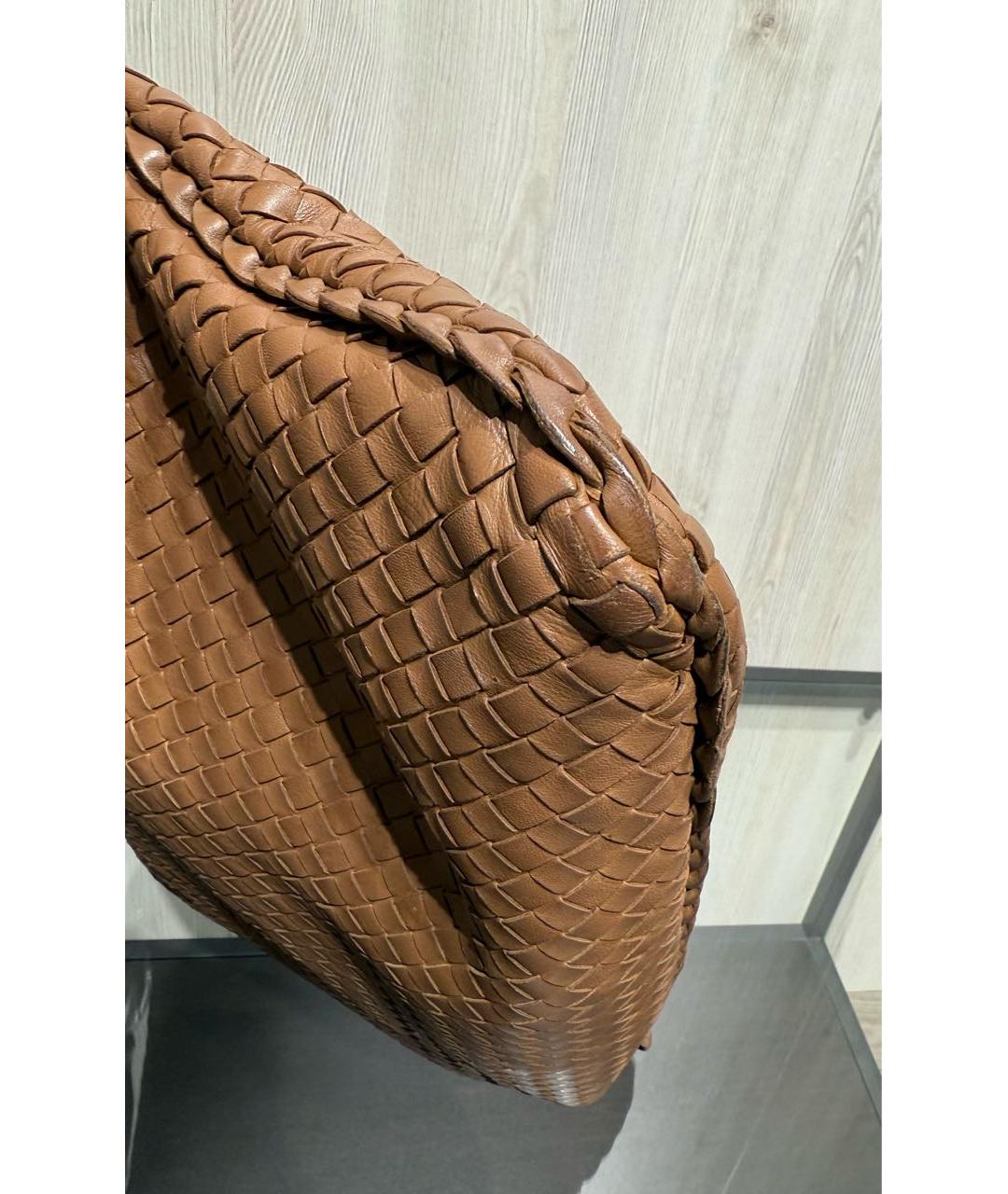 BOTTEGA VENETA Коричневая кожаная сумка с короткими ручками, фото 6