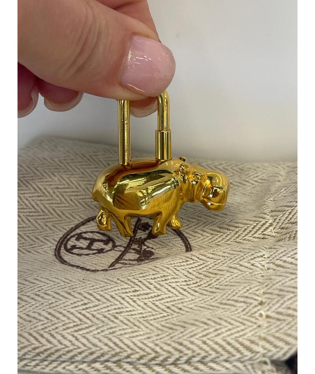 HERMES Золотой брелок, фото 2