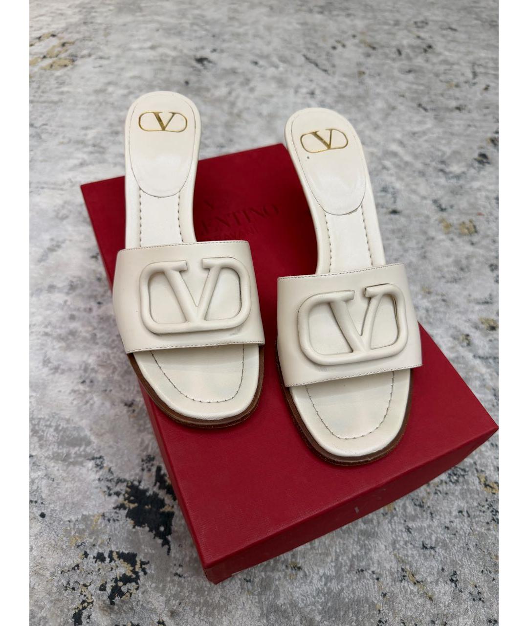 VALENTINO Белые кожаные мюли, фото 2