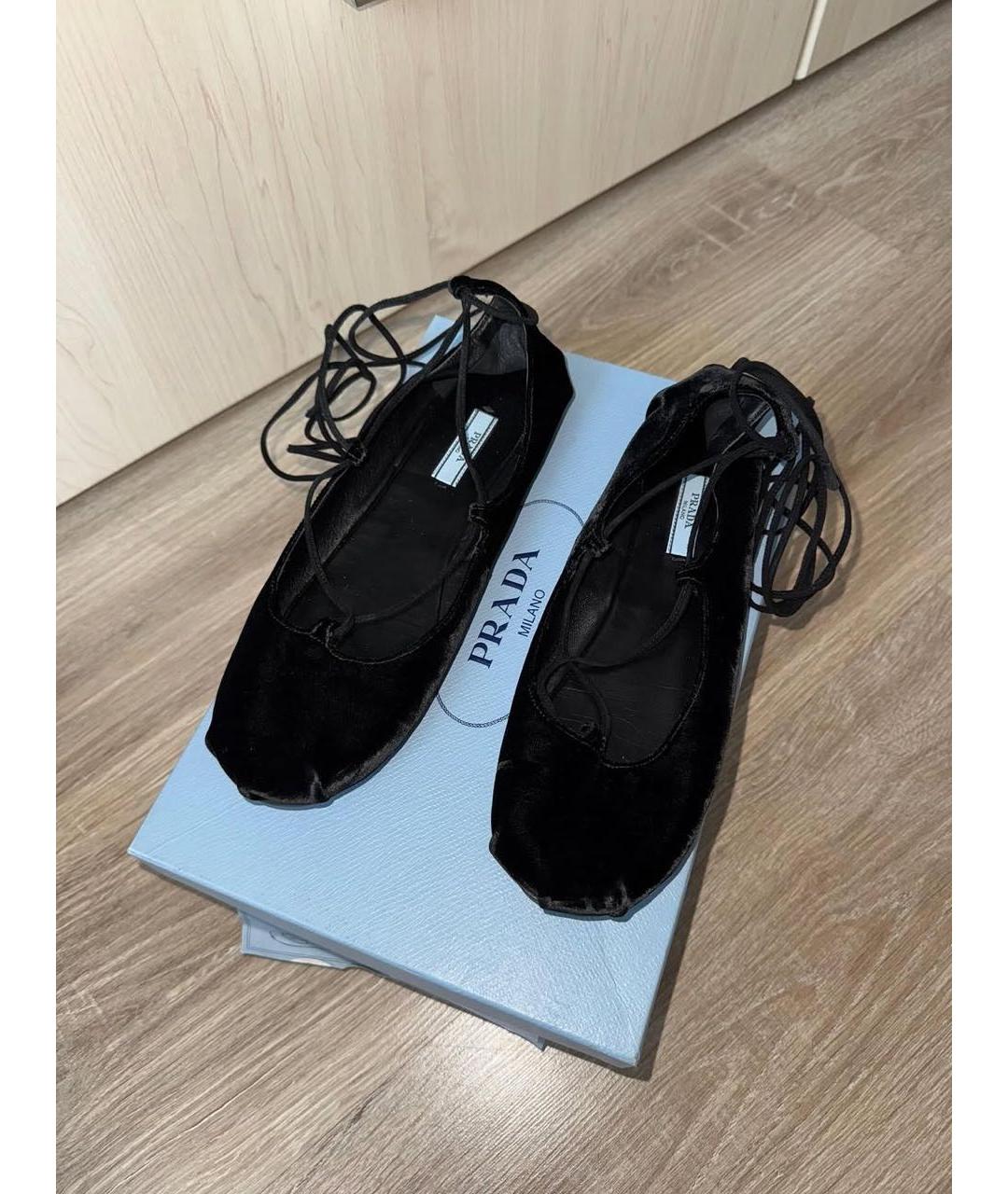 PRADA Черные замшевые балетки, фото 3