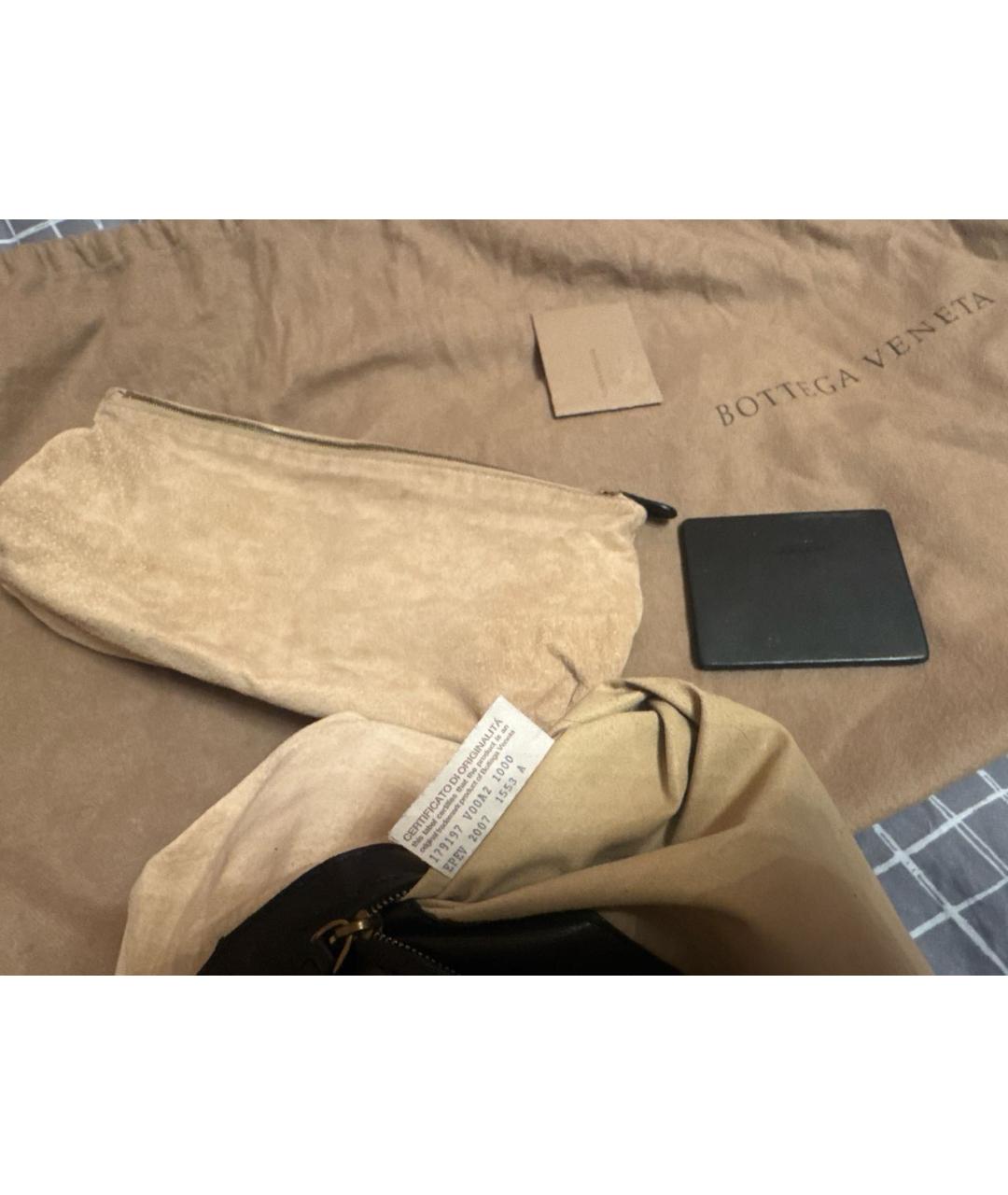 BOTTEGA VENETA Черная кожаная сумка с короткими ручками, фото 3