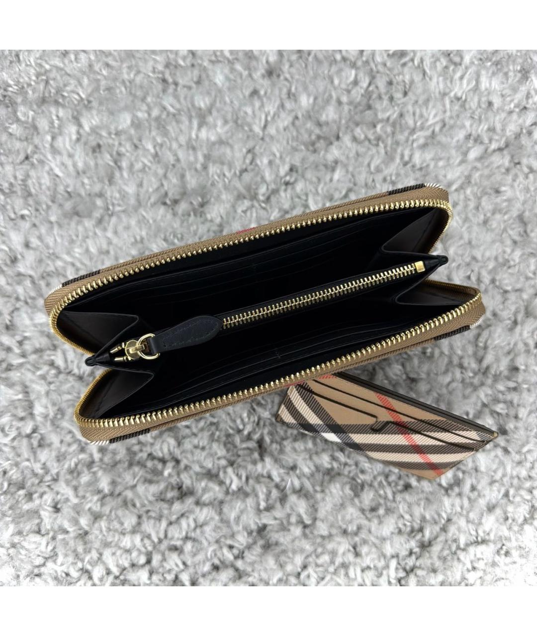 BURBERRY Бежевый кошелек, фото 3