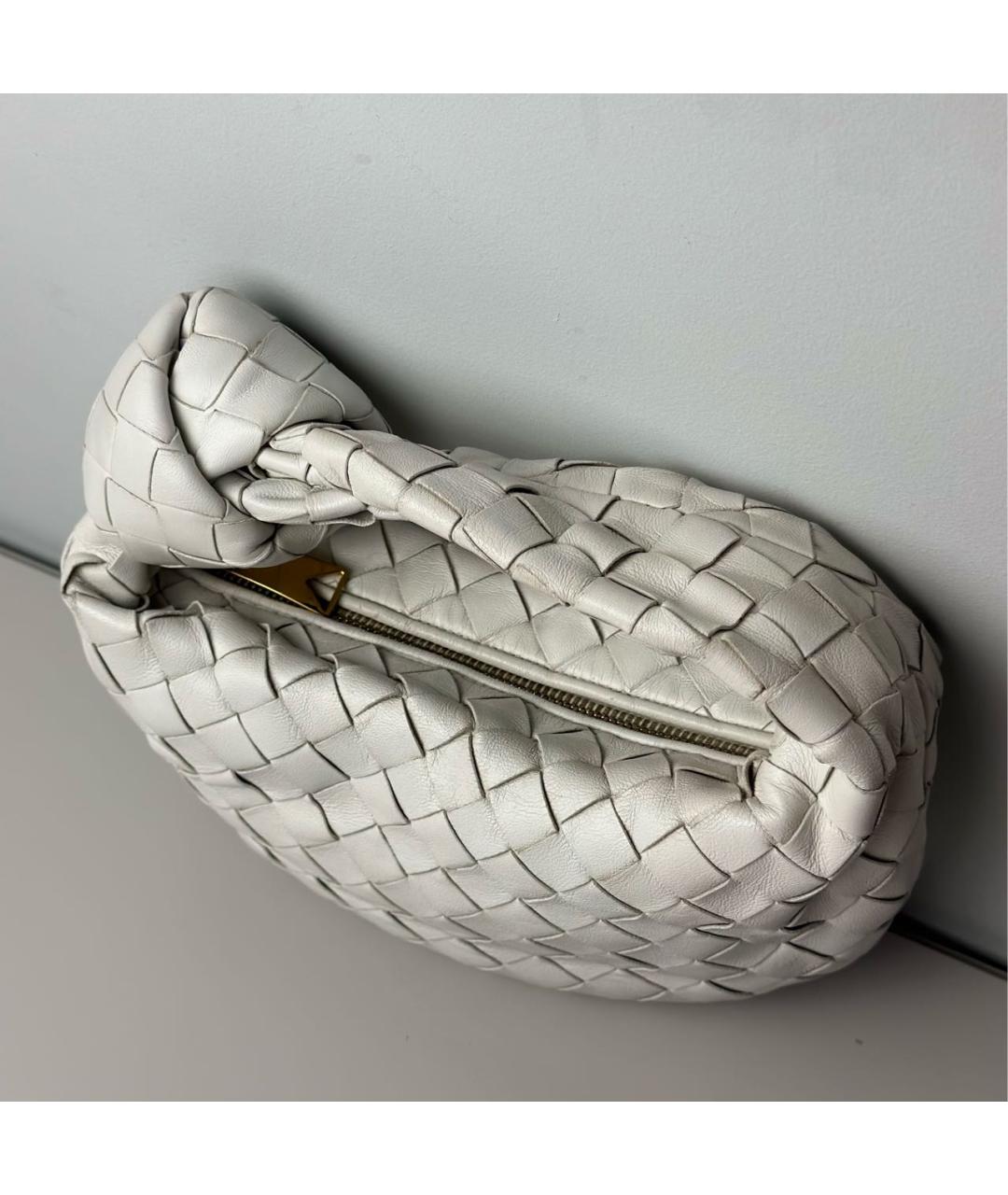 BOTTEGA VENETA Белая кожаная сумка с короткими ручками, фото 4
