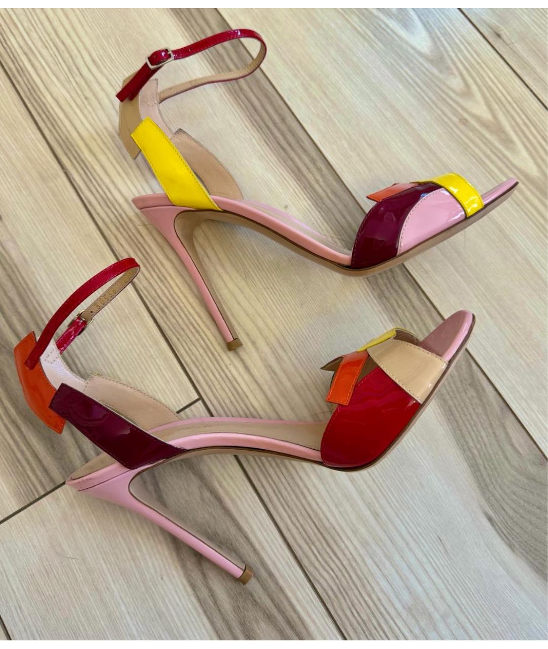 GIANVITO ROSSI Розовые босоножки из лакированной кожи, фото 4