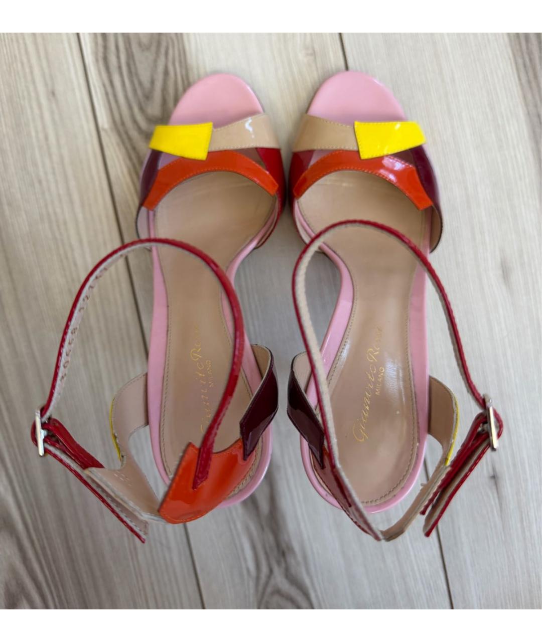 GIANVITO ROSSI Розовые босоножки из лакированной кожи, фото 2