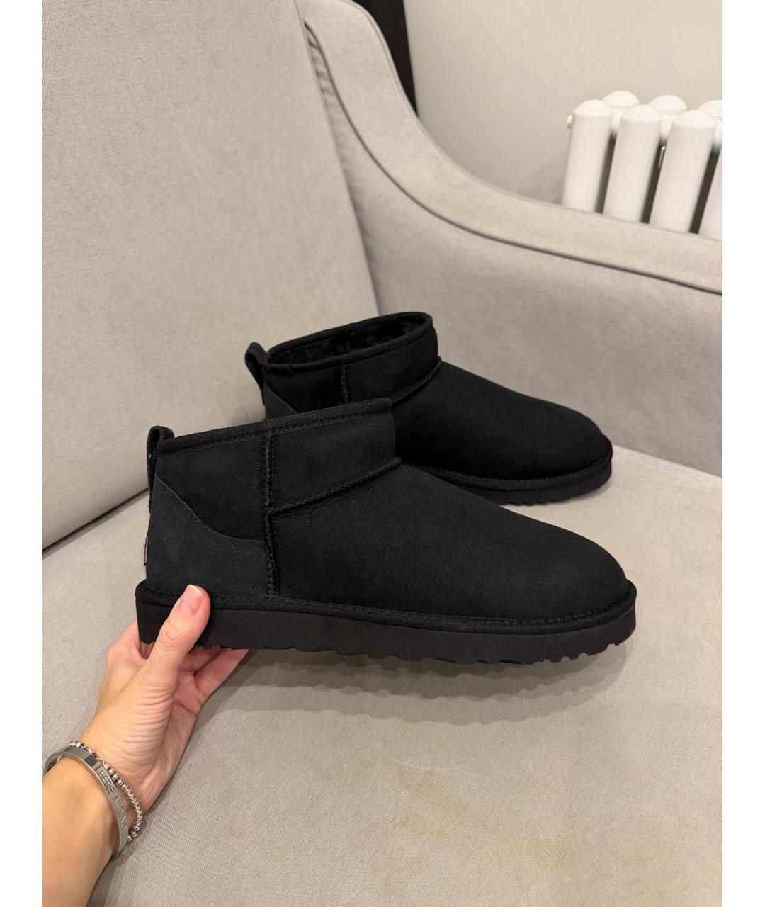 UGG AUSTRALIA Черные замшевые полусапоги, фото 5