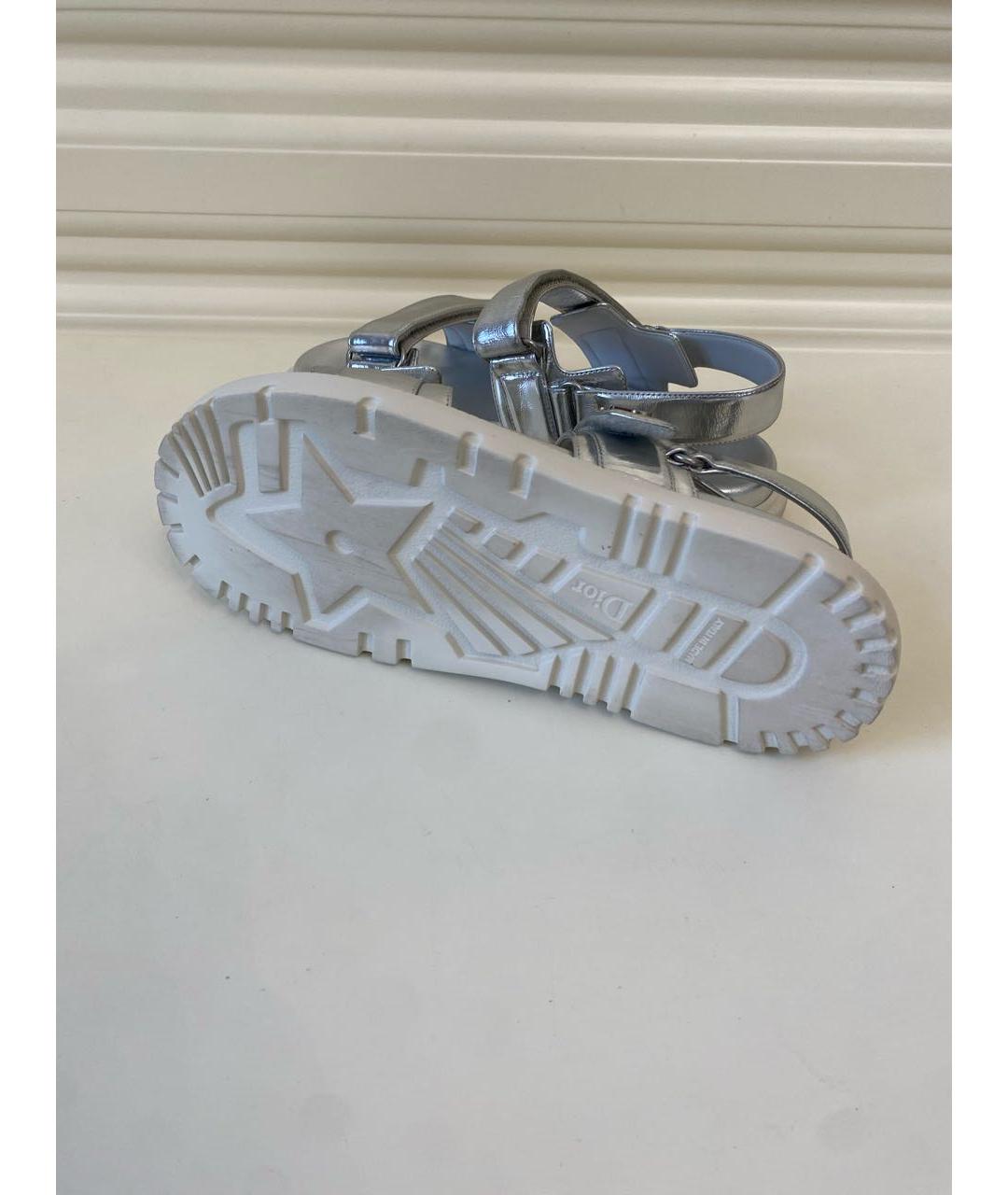 CHRISTIAN DIOR Серебряные кожаные босоножки, фото 7