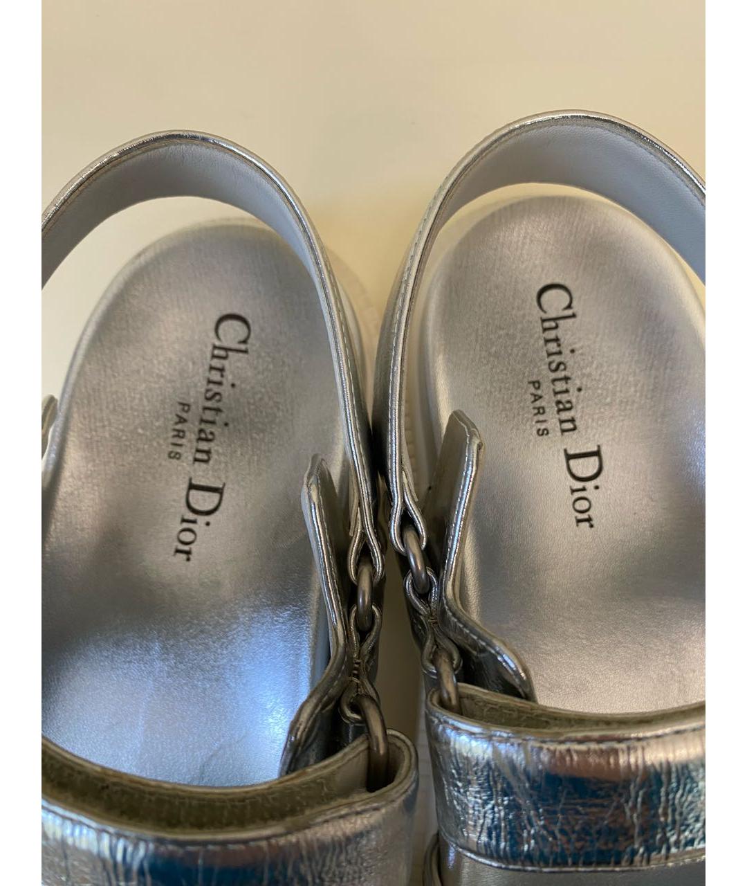 CHRISTIAN DIOR Серебряные кожаные босоножки, фото 4