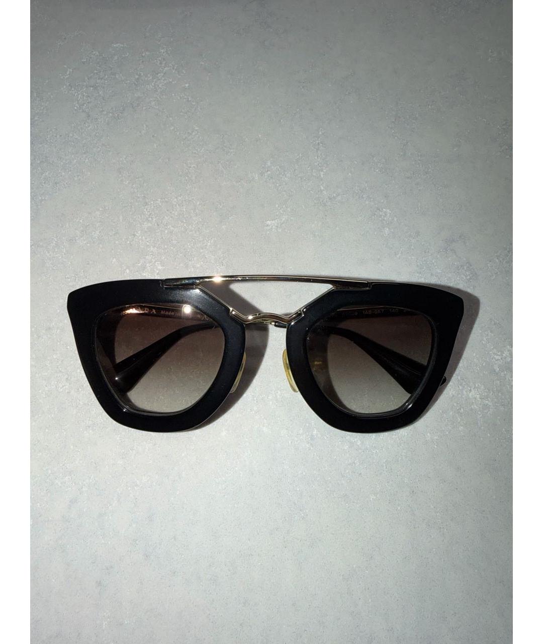 PRADA Черные пластиковые солнцезащитные очки, фото 4