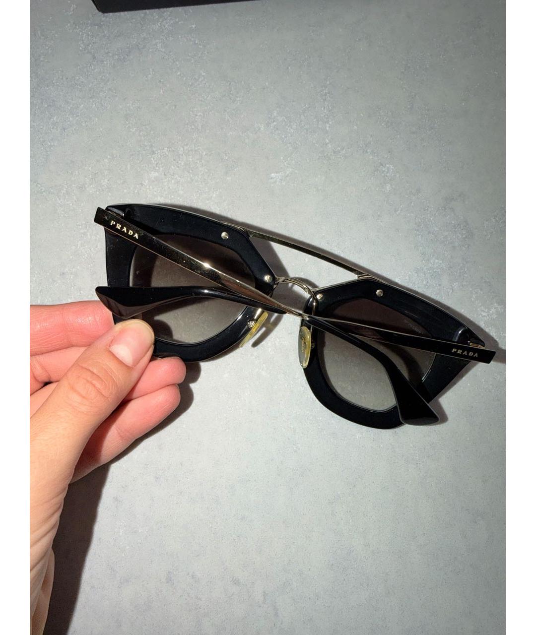 PRADA Черные пластиковые солнцезащитные очки, фото 2