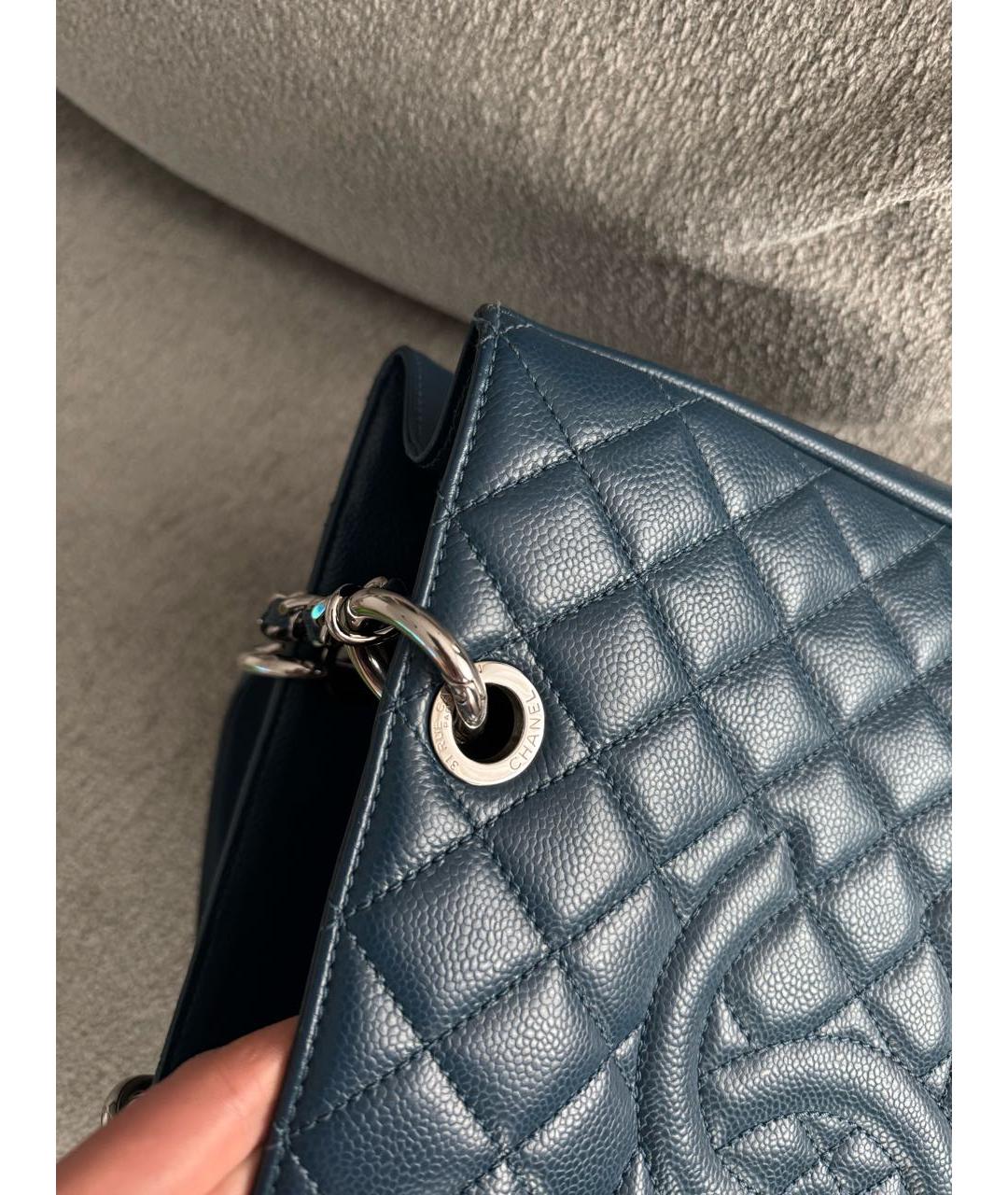 CHANEL Темно-синяя кожаная сумка тоут, фото 6