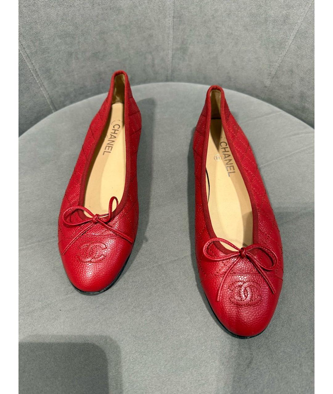 CHANEL Красные кожаные балетки, фото 2