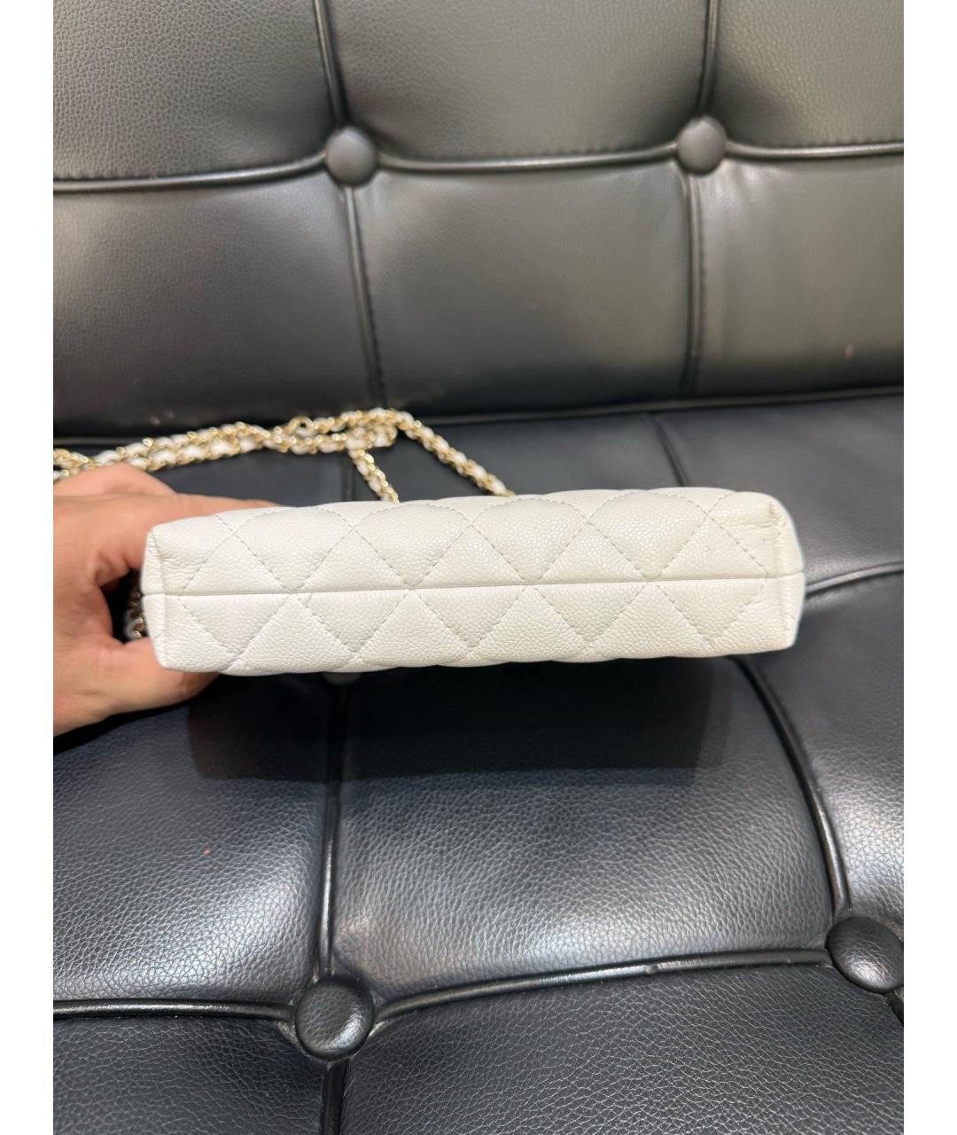 CHANEL Белая кожаная сумка через плечо, фото 2