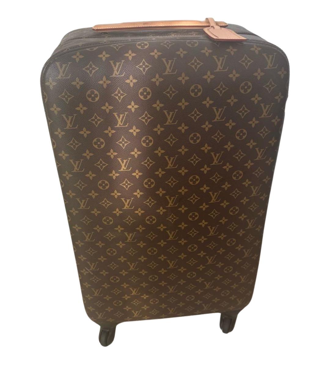 LOUIS VUITTON Коричневый чемодан, фото 1