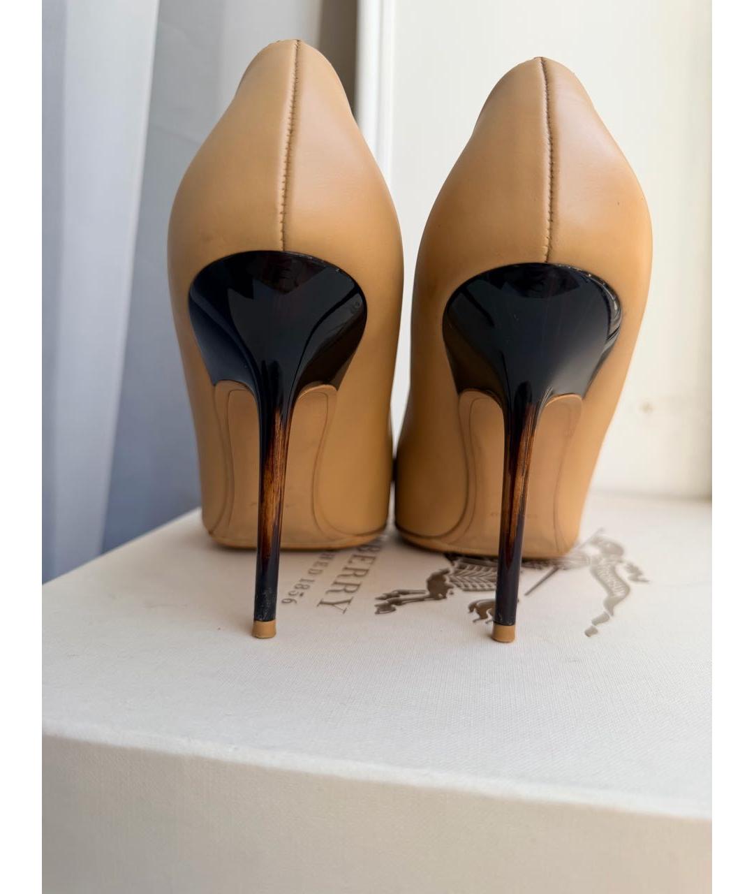 BURBERRY Бежевые кожаные туфли, фото 4