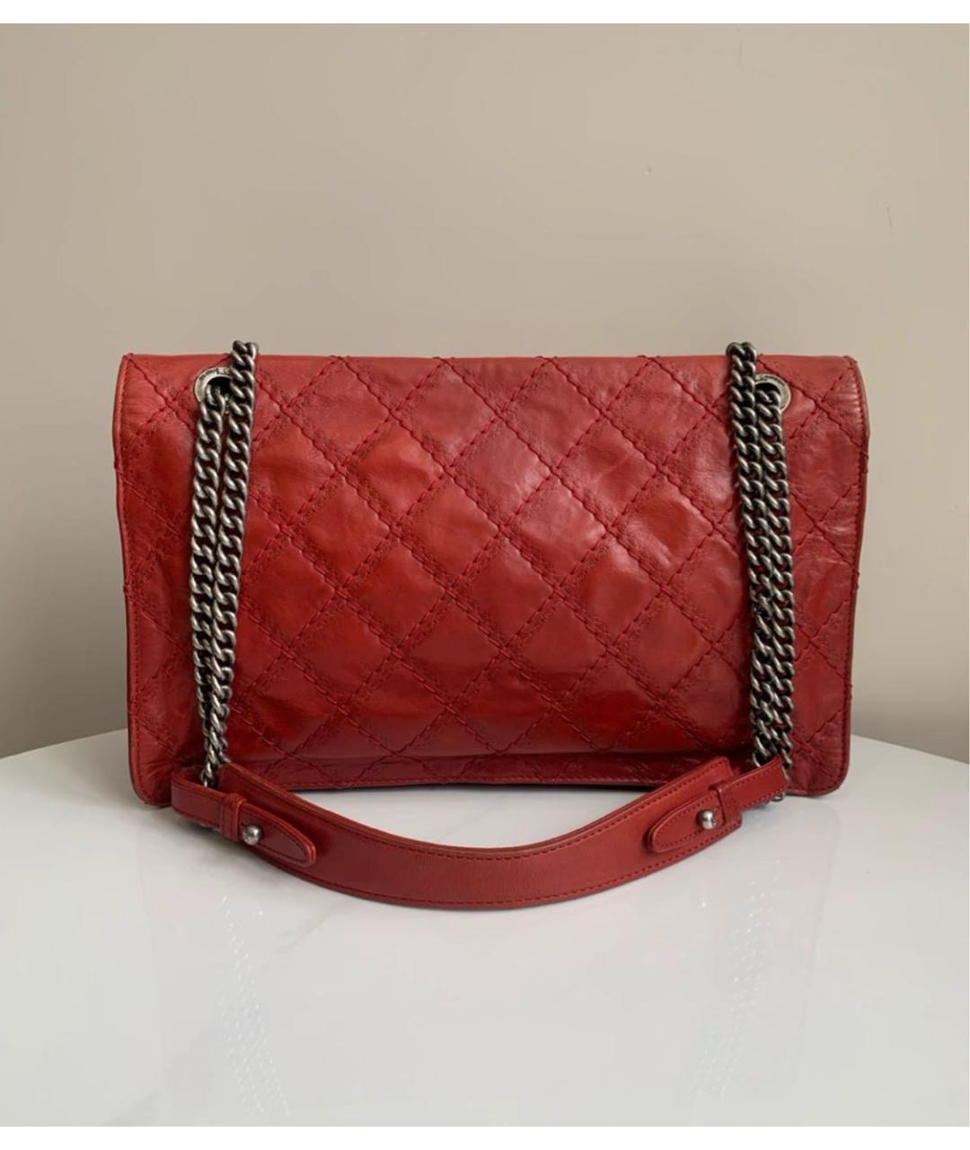 CHANEL Красная кожаная сумка через плечо, фото 2