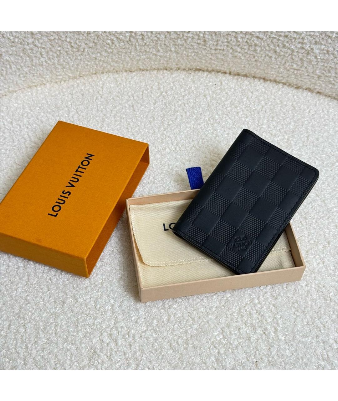 LOUIS VUITTON Черный кардхолдер, фото 4